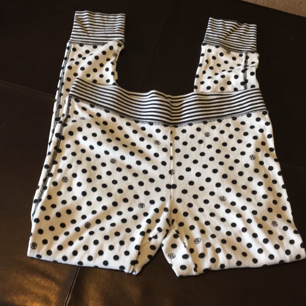 Victoria secret pj’s - Picture 5 of 6